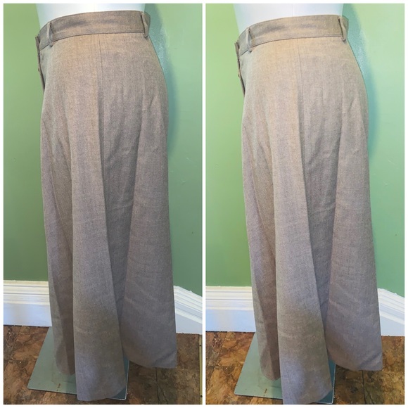 Skirt - Picture 2 of 5